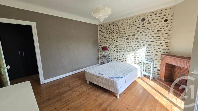 Maison &agrave; louer - 4 pi&egrave;ces - 121,40 m2 - Bizanos - 64 - AQUITAINE