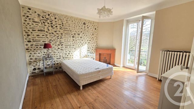 Maison &agrave; louer - 4 pi&egrave;ces - 121,40 m2 - Bizanos - 64 - AQUITAINE