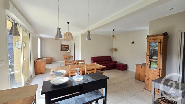 Maison &agrave; louer - 4 pi&egrave;ces - 121,40 m2 - Bizanos - 64 - AQUITAINE