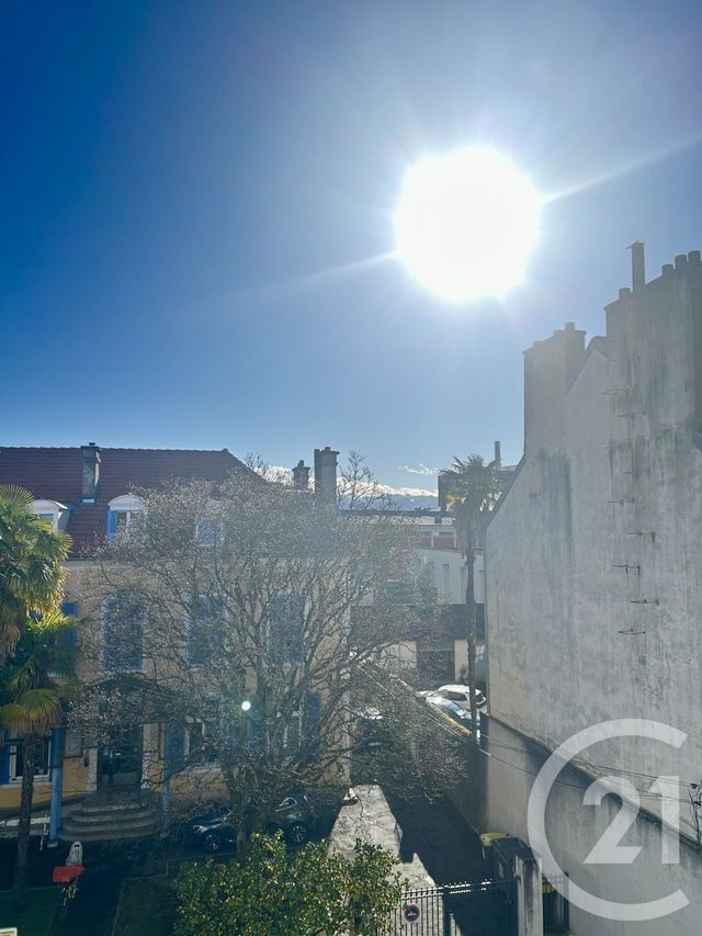 Appartement F3 &agrave; vendre - 3 pi&egrave;ces - 60 m2 - Pau - 64 - AQUITAINE