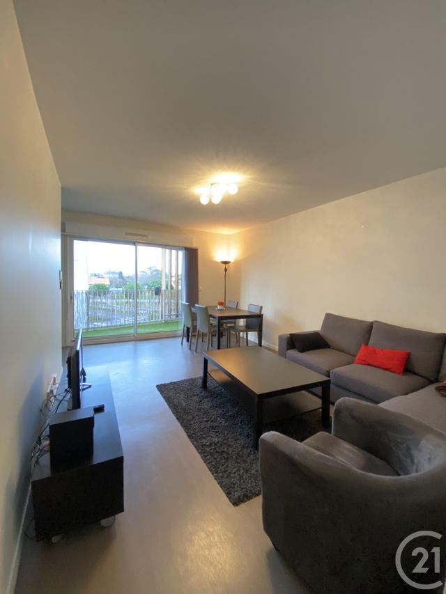 Appartement T3 &agrave; louer - 3 pi&egrave;ces - 63,21 m2 - Pau - 64 - AQUITAINE