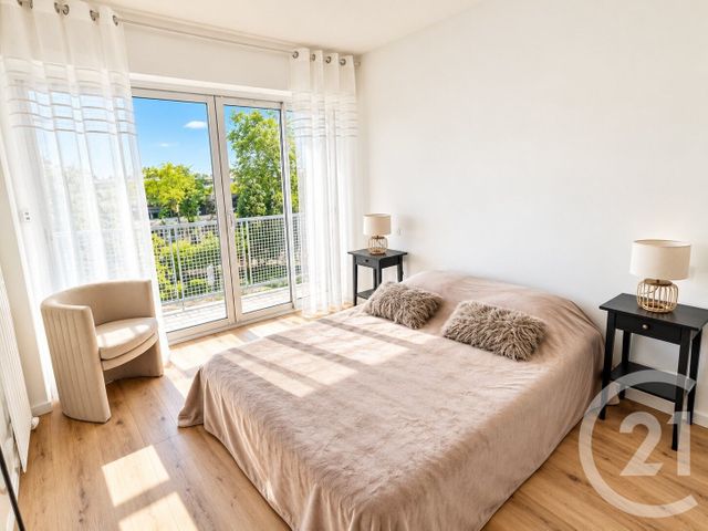 Appartement F3 &agrave; vendre - 3 pi&egrave;ces - 70 m2 - Pau - 64 - AQUITAINE