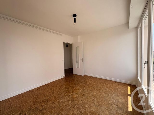 Appartement T2 &agrave; louer - 2 pi&egrave;ces - 36,15 m2 - Pau - 64 - AQUITAINE