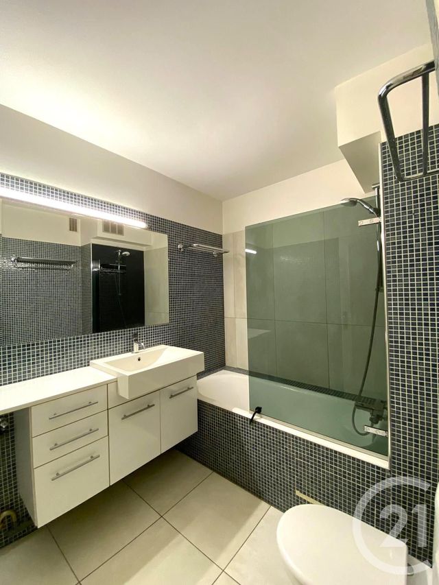 Appartement F4 &agrave; louer - 4 pi&egrave;ces - 114 m2 - Pau - 64 - AQUITAINE