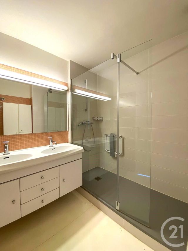 Appartement F4 &agrave; louer - 4 pi&egrave;ces - 114 m2 - Pau - 64 - AQUITAINE