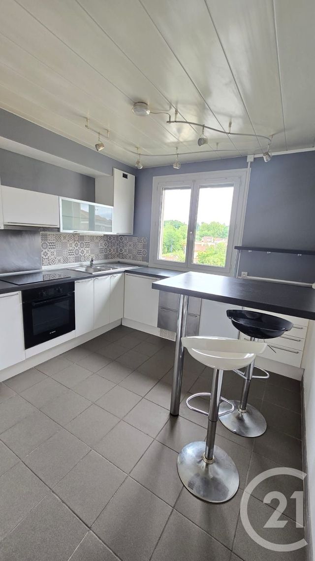 Appartement T3 &agrave; louer - 3 pi&egrave;ces - 69,12 m2 - Bizanos - 64 - AQUITAINE
