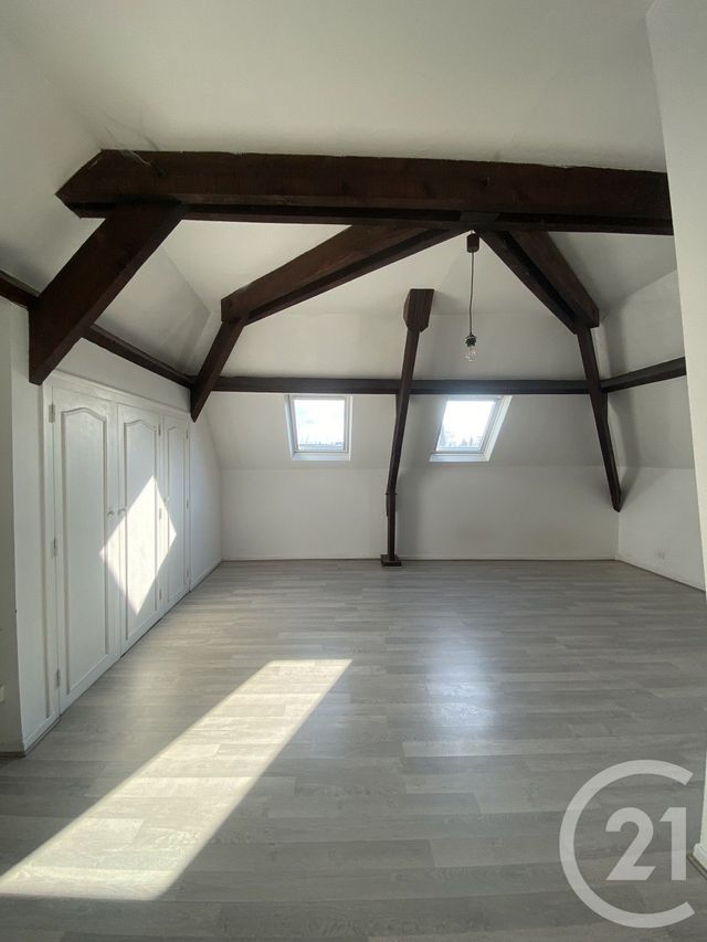 Maison &agrave; louer - 6 pi&egrave;ces - 128,92 m2 - Bizanos - 64 - AQUITAINE