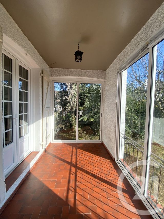 Maison &agrave; louer - 6 pi&egrave;ces - 128,92 m2 - Bizanos - 64 - AQUITAINE