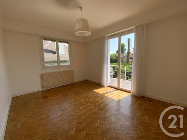 Maison &agrave; louer - 6 pi&egrave;ces - 169,12 m2 - Pau - 64 - AQUITAINE