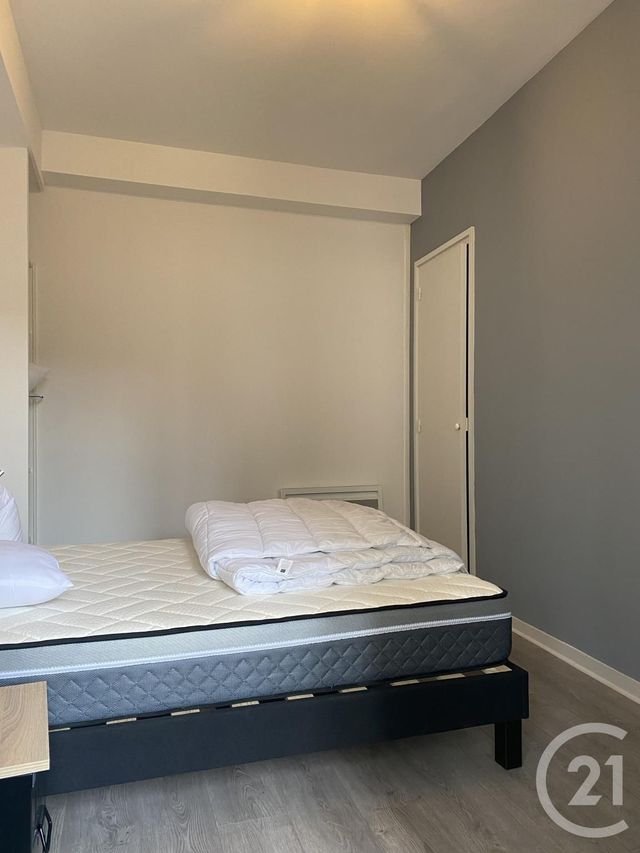 Appartement T3 &agrave; louer - 3 pi&egrave;ces - 79,59 m2 - Pau - 64 - AQUITAINE