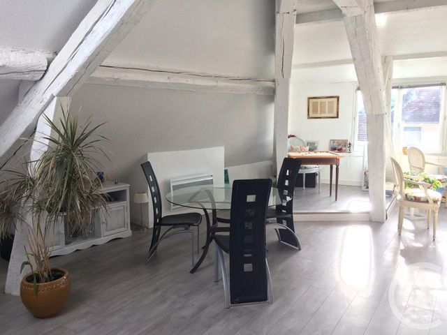 Appartement T2 &agrave; louer - 2 pi&egrave;ces - 69,57 m2 - Pau - 64 - AQUITAINE