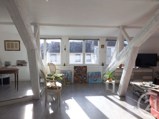 Appartement T2 &agrave; louer - 2 pi&egrave;ces - 69,57 m2 - Pau - 64 - AQUITAINE