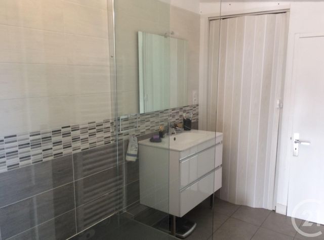 Appartement T2 &agrave; louer - 2 pi&egrave;ces - 69,57 m2 - Pau - 64 - AQUITAINE