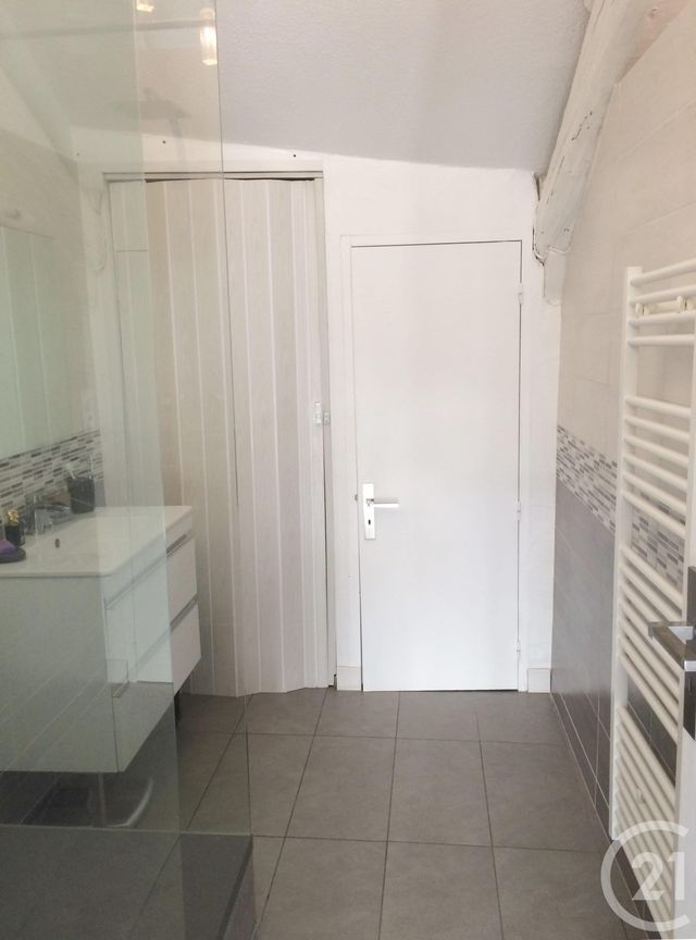 Appartement T2 &agrave; louer - 2 pi&egrave;ces - 69,57 m2 - Pau - 64 - AQUITAINE