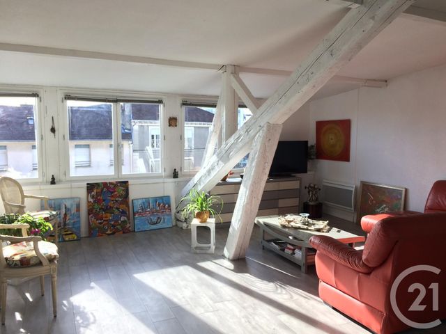 Appartement T2 &agrave; louer - 2 pi&egrave;ces - 69,57 m2 - Pau - 64 - AQUITAINE