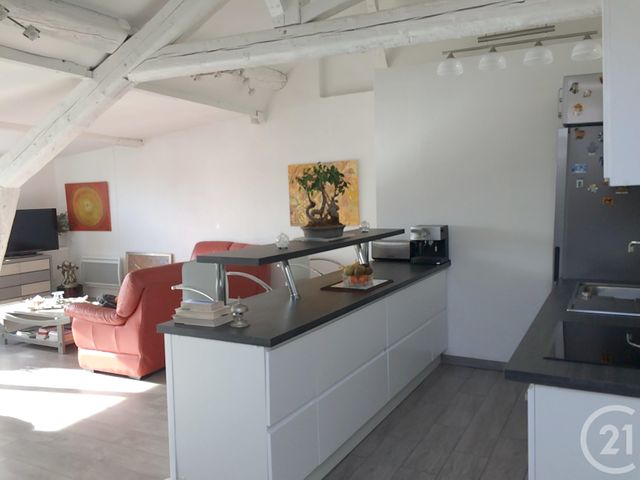 Appartement T2 &agrave; louer - 2 pi&egrave;ces - 69,57 m2 - Pau - 64 - AQUITAINE