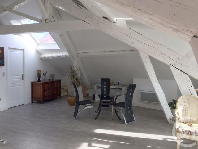 Appartement T2 &agrave; louer - 2 pi&egrave;ces - 69,57 m2 - Pau - 64 - AQUITAINE