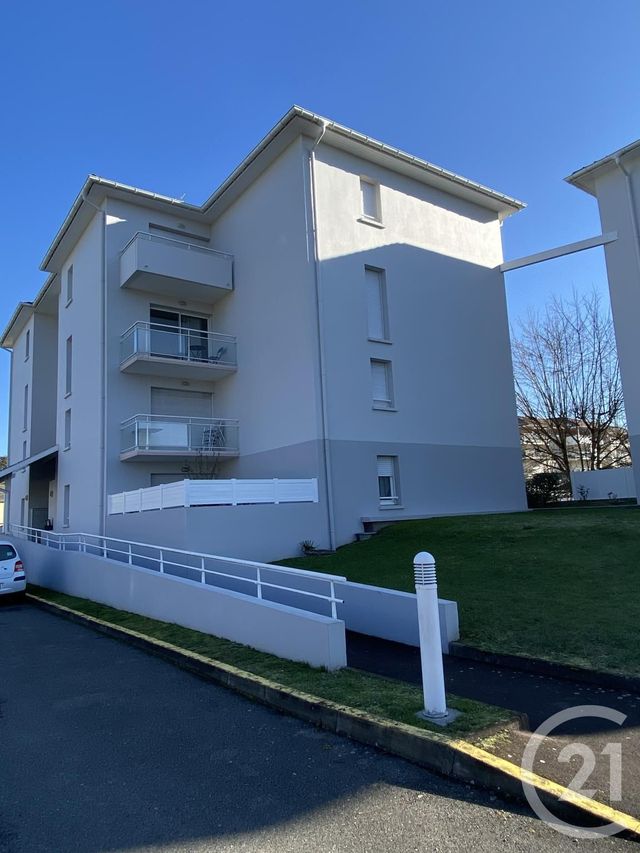 Appartement T2 &agrave; louer - 2 pi&egrave;ces - 30,70 m2 - Pau - 64 - AQUITAINE
