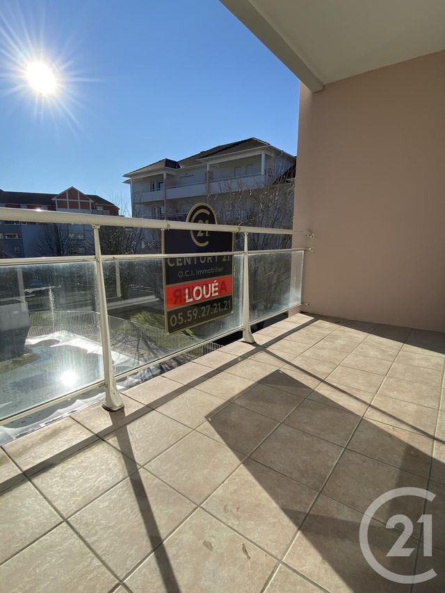 Appartement T2 &agrave; louer - 2 pi&egrave;ces - 30,70 m2 - Pau - 64 - AQUITAINE