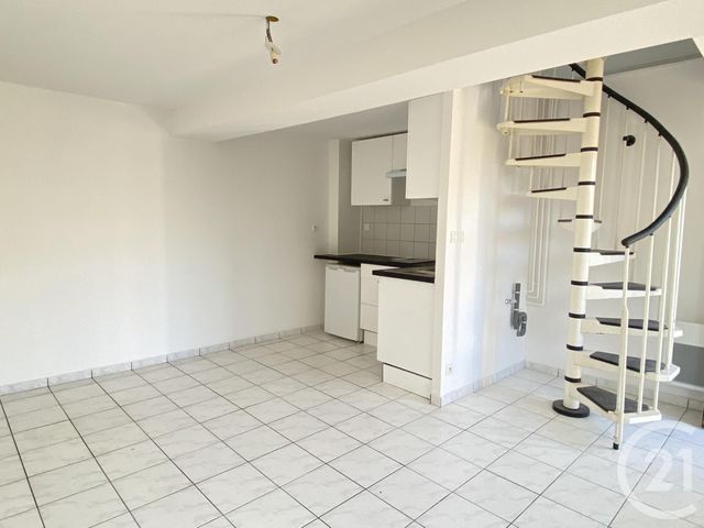 Appartement T2 &agrave; louer - 2 pi&egrave;ces - 26,13 m2 - Lescar - 64 - AQUITAINE