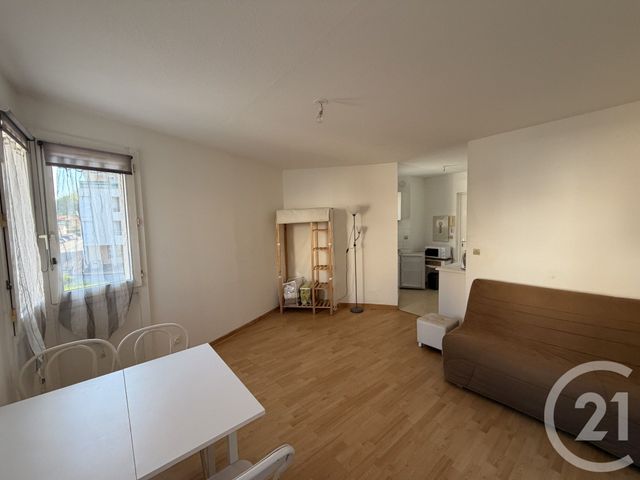Appartement Studio &agrave; vendre - 1 pi&egrave;ce - 22,42 m2 - Lons - 64 - AQUITAINE