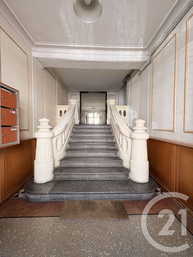 Appartement T1 &agrave; louer - 1 pi&egrave;ce - 25,83 m2 - Pau - 64 - AQUITAINE