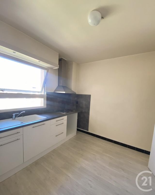 Appartement T4 &agrave; louer - 4 pi&egrave;ces - 84,95 m2 - Pau - 64 - AQUITAINE