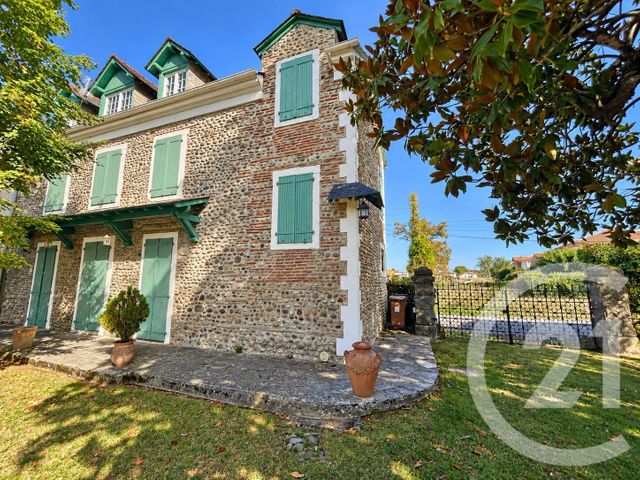 Maison &agrave; vendre - 9 pi&egrave;ces - 306 m2 - Pau - 64 - AQUITAINE