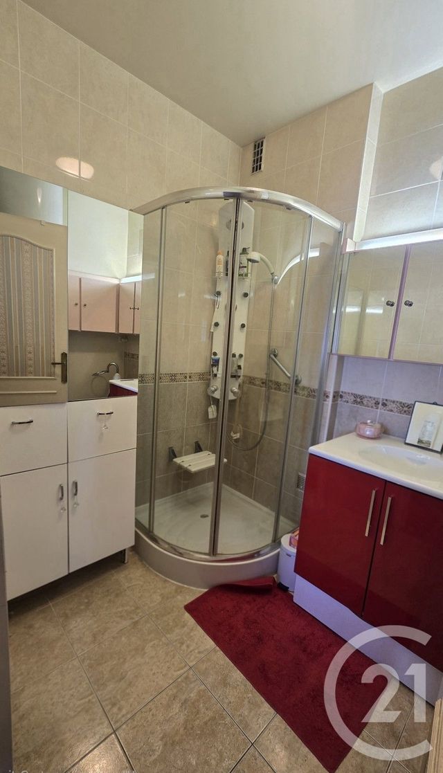 Appartement F4 &agrave; vendre - 5 pi&egrave;ces - 122,97 m2 - Pau - 64 - AQUITAINE