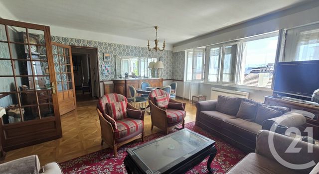 Appartement F4 &agrave; vendre - 5 pi&egrave;ces - 122,97 m2 - Pau - 64 - AQUITAINE