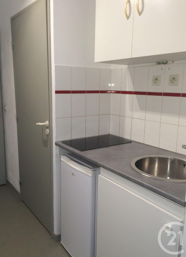 Appartement Studio &agrave; louer - 1 pi&egrave;ce - 20,29 m2 - Pau - 64 - AQUITAINE