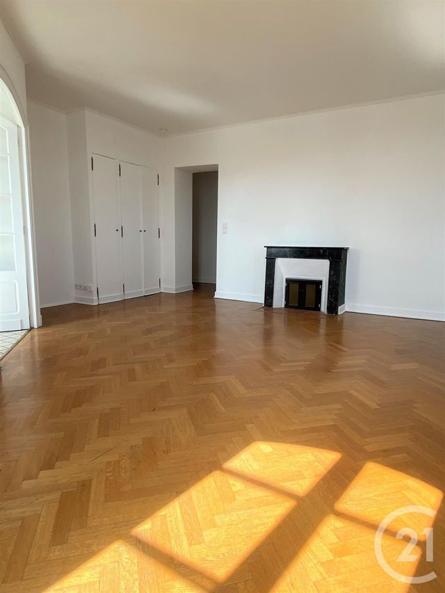 Appartement F3 &agrave; louer - 3 pi&egrave;ces - 68,92 m2 - Pau - 64 - AQUITAINE