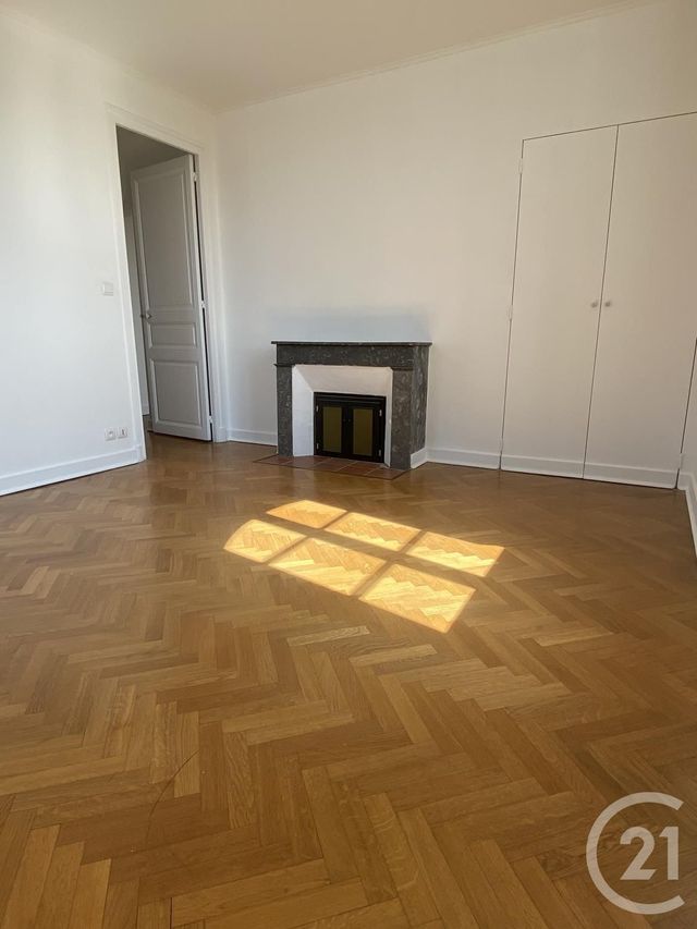 Appartement F3 &agrave; louer - 3 pi&egrave;ces - 68,92 m2 - Pau - 64 - AQUITAINE