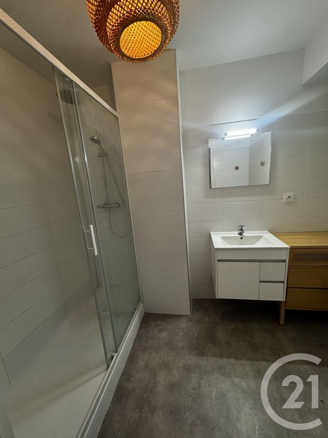 Appartement T3 &agrave; louer - 3 pi&egrave;ces - 69,76 m2 - Pau - 64 - AQUITAINE