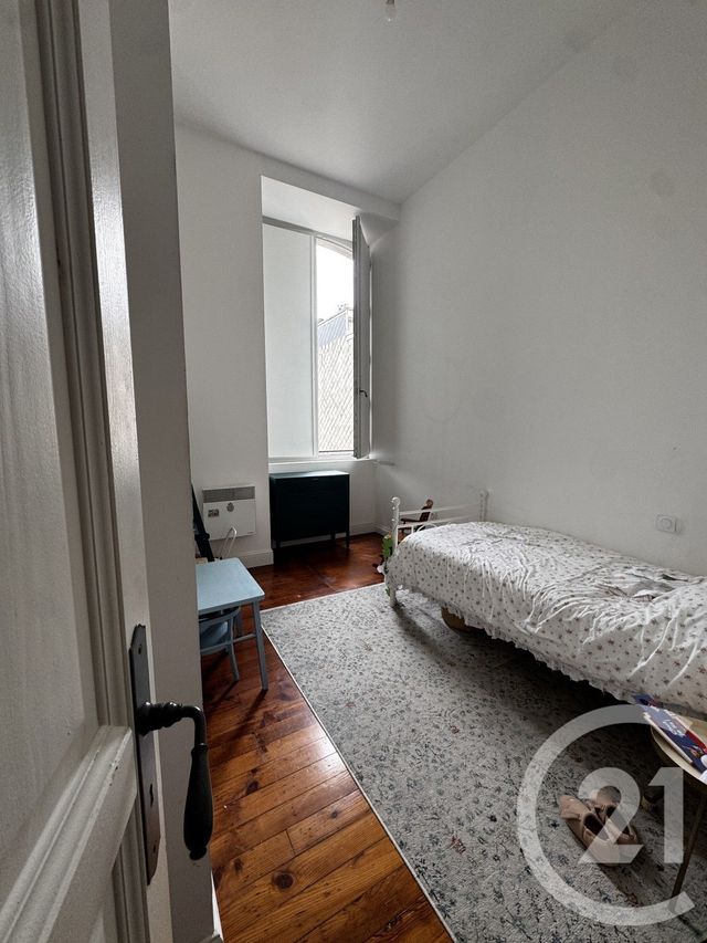Appartement T3 &agrave; louer - 3 pi&egrave;ces - 69,76 m2 - Pau - 64 - AQUITAINE