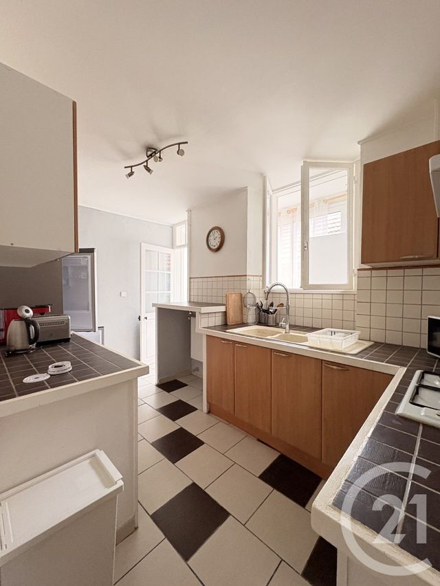 Appartement T3 &agrave; louer - 3 pi&egrave;ces - 61,84 m2 - Pau - 64 - AQUITAINE