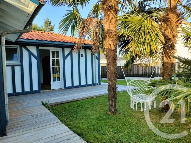 Maison &agrave; louer - 5 pi&egrave;ces - 117 m2 - Lescar - 64 - AQUITAINE