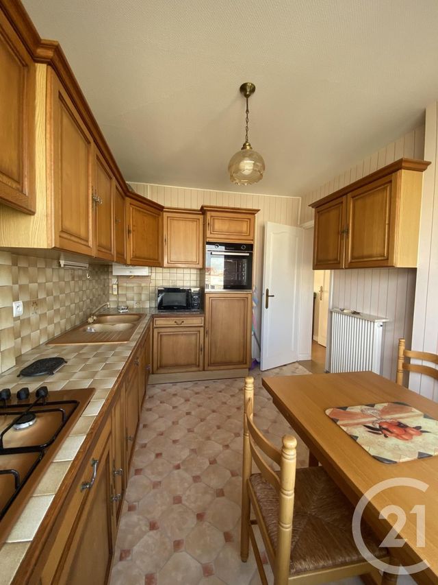 Appartement T3 &agrave; louer - 3 pi&egrave;ces - 65,31 m2 - Pau - 64 - AQUITAINE