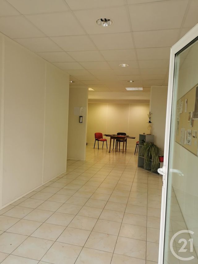 Appartement Local à louer - 4 pièces - 172 m2 - Bazas - 33 - AQUITAINE