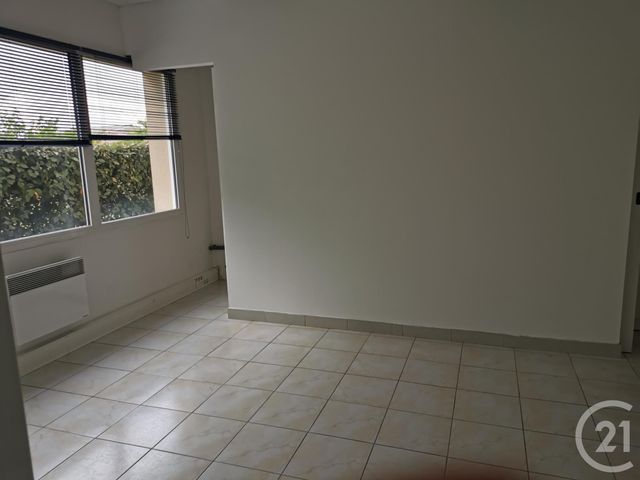 Appartement Local à louer - 4 pièces - 172 m2 - Bazas - 33 - AQUITAINE