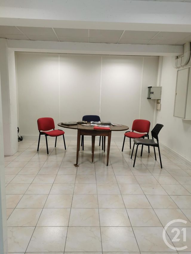 Appartement Local à louer - 4 pièces - 172 m2 - Bazas - 33 - AQUITAINE