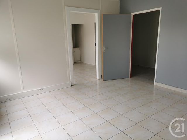 Appartement Local à louer - 4 pièces - 172 m2 - Bazas - 33 - AQUITAINE