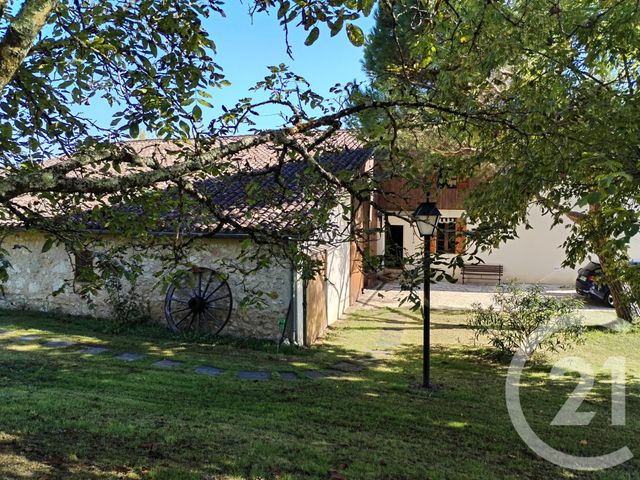 Maison à vendre - 8 pièces - 253 m2 - Sigalens - 33 - AQUITAINE