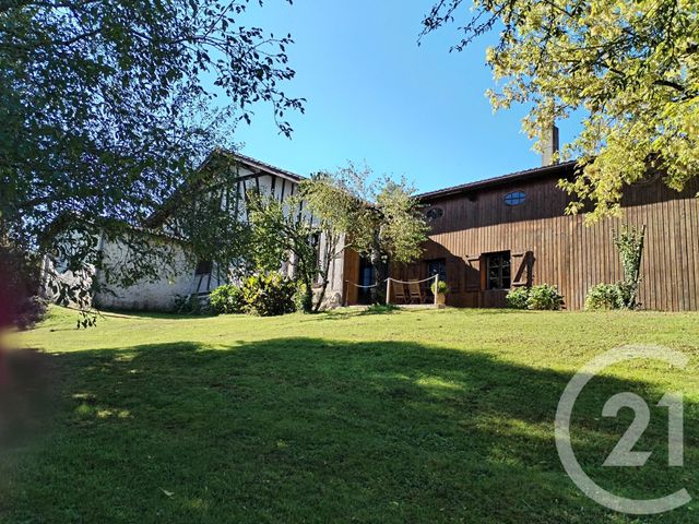Maison à vendre - 8 pièces - 253 m2 - Sigalens - 33 - AQUITAINE