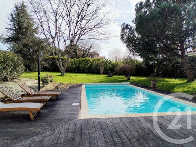 Maison à vendre - 7 pièces - 220 m2 - Langon - 33 - AQUITAINE