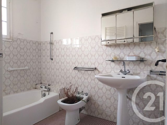 Maison à vendre - 5 pièces - 121 m2 - Fargues - 33 - AQUITAINE