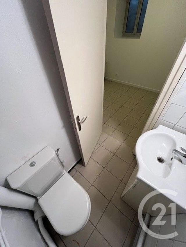 Maison &agrave; louer - 4 pi&egrave;ces - 93,11 m2 - La Reole - 33 - AQUITAINE