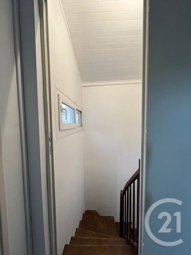 Maison &agrave; louer - 4 pi&egrave;ces - 93,11 m2 - La Reole - 33 - AQUITAINE