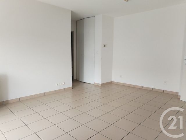 Appartement F2 à vendre - 2 pièces - 42,68 m2 - Gironde Sur Dropt - 33 - AQUITAINE