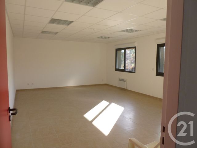 Appartement à louer - 2 pièces - 40 m2 - Mazeres - 33 - AQUITAINE